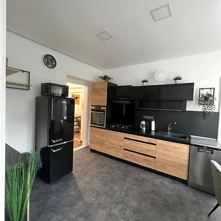 Apartman V Centru Trutnova Exterior photo